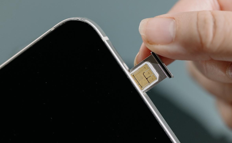 МТС предложила упростить выдачу сим-карт для иностранцев-туристов