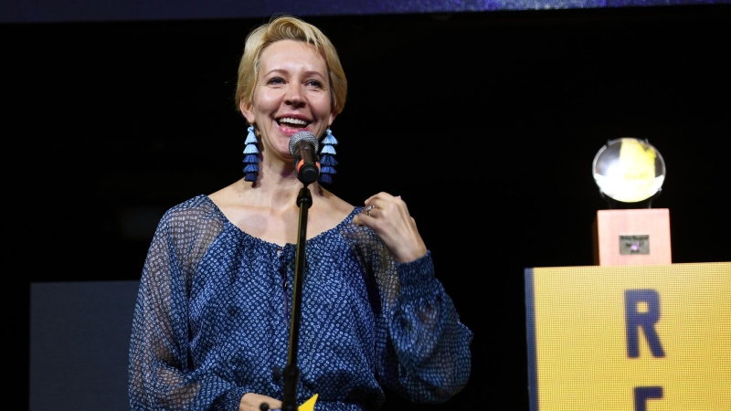 Суд огласит заочный приговор телеведущей Лазаревой* 7 октября