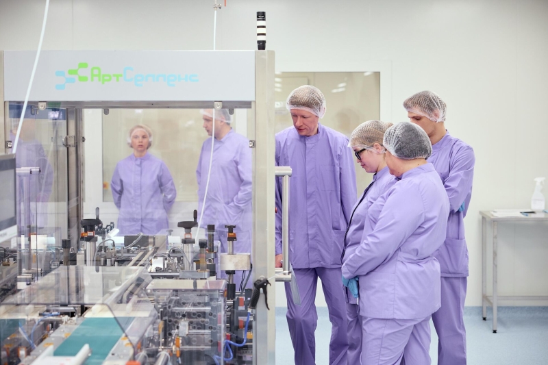 Бардин-Денисов: отечественные биопрепараты будут становиться доступнее