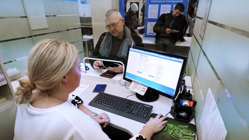 Путин поздравил работников налоговых органов с профессиональным праздником