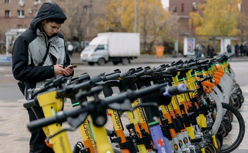 Сервисы аренды электросамокатов назвали причины падения спроса