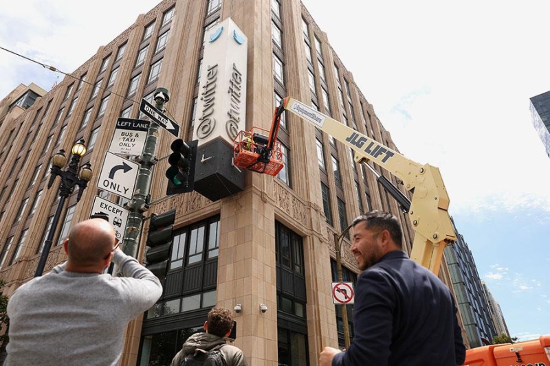 Илон Маск запустил свою «Википедию». Пять противоречий в статьях от