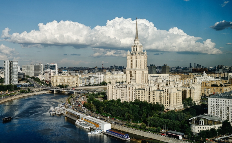 «Роскосмос» показал, как с орбиты выглядит первый снег в Москве. Видео