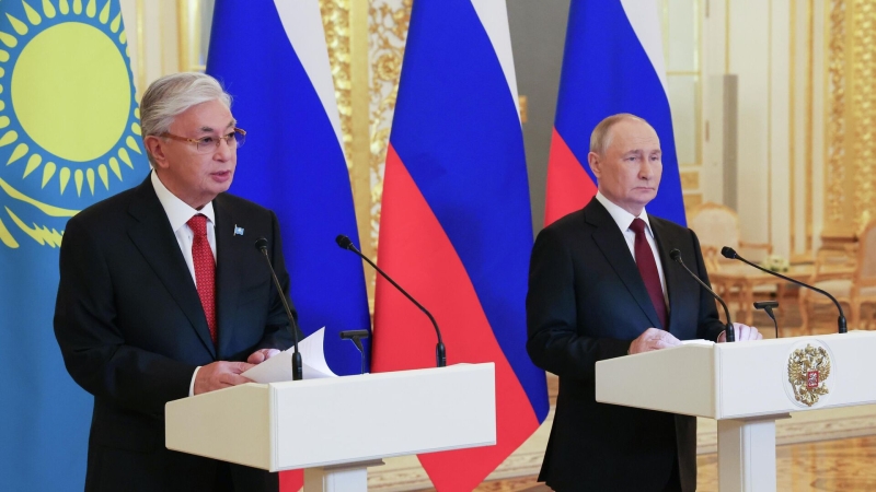 Россия и Казахстан договорились улучшать условия пребывания их граждан