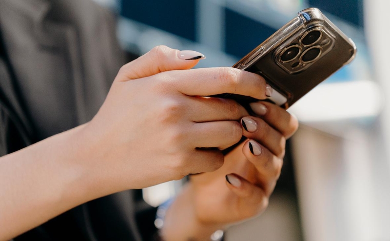 «Коммерсант» узнал о плане вводить ограничение интернета после