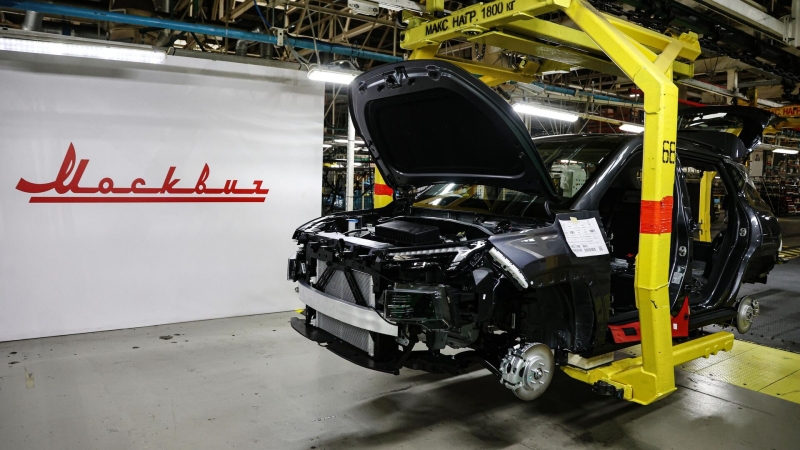 В Минпромторге рассказали о прогнозе продаж новых авто в этом году 