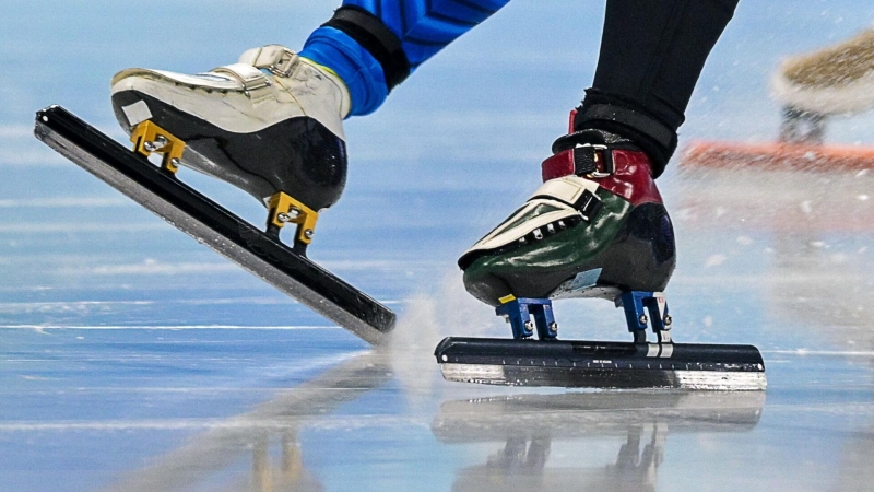 Елистратов и Крылова выиграли ЧР по шорт-треку на дистанции тысяча метров