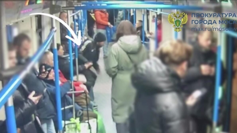В Москве задержали подозреваемого в краже телефонов у пассажиров электричек