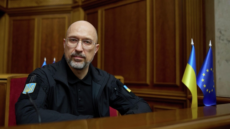 Захарова возмущена, тем что Киев ставит Западу условия по выборам