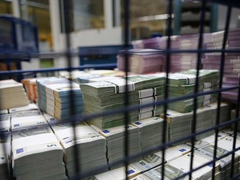 «Напёрсточники»: ЕС утвердил бессрочную заморозку российских активов на €210 млрд — эксперты оценили последствия