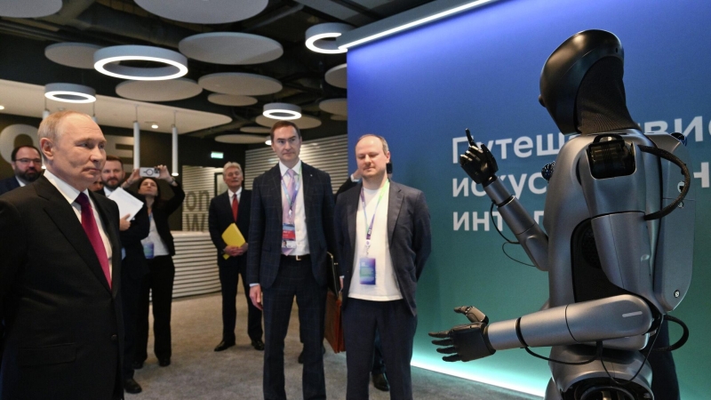 В Минпромторге рассказали, где можно использовать антропоморфных роботов