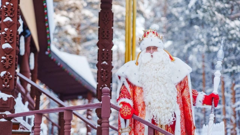 Дед Мороз отправился в новогоднее путешествие по России