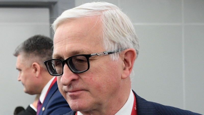 Путин призвал дружить маркетплейсы и банки, рассказал Шохин