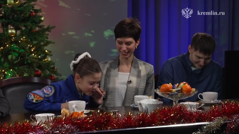 Мальчик из Подмосковья пообещал подарить Путину картину