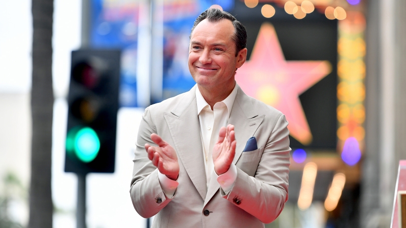 Джуд Лоу сыграет молодого Путина