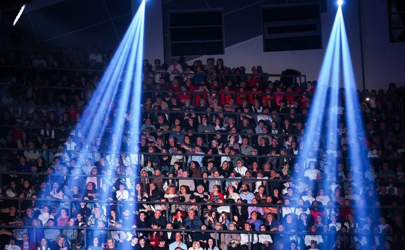 Популярность караоке-баров в крупных городах снизилась из-за зумеров